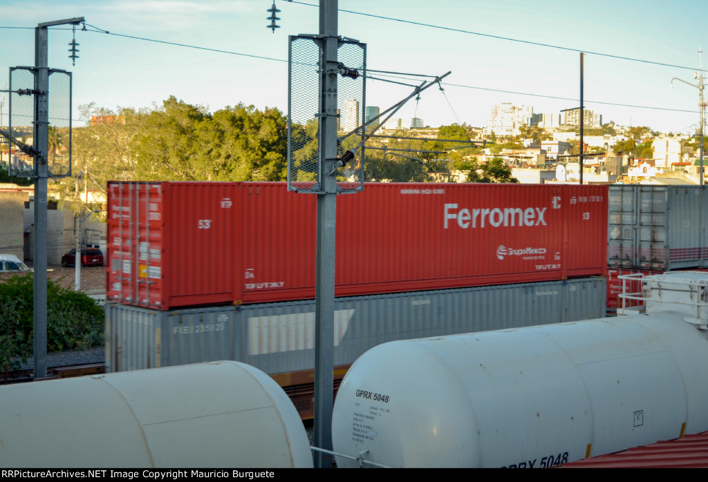 FXEU Container red scheme